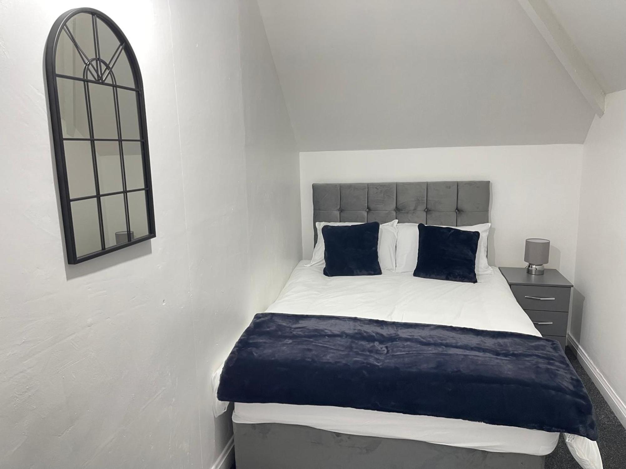 Hometel Digs Hidden Gem Large Comfy Home Can Sleep 15 Braunstone Town Extérieur photo